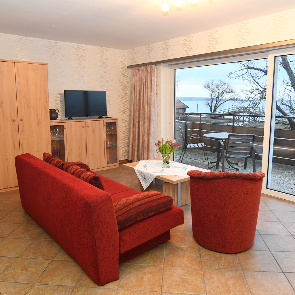 Ferienwohnung Grages, Wohnung 1, Sitzecke mit Panoramablick und Balkon